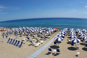Hotel Club Cala Longa Montauro Eksteriør bilde