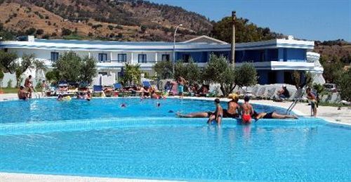 Hotel Club Cala Longa Montauro Eksteriør bilde